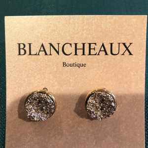 ♥️NWT Rose Gold Druzy Stud Earrings.♥️